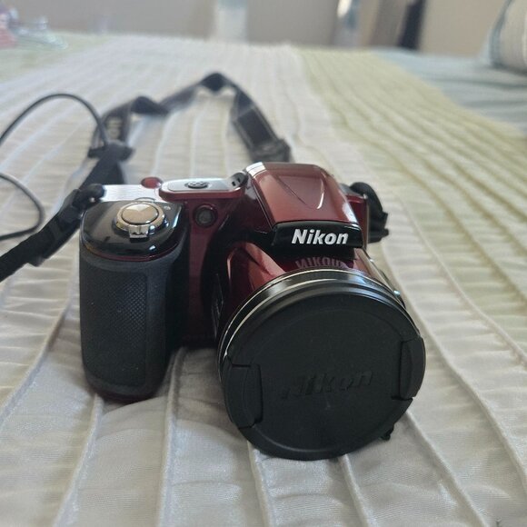 Nikon COOLPIX L830 16 MP Camera w/ 34x Zoom NIKKOR Lens and Full 1080p HD Video